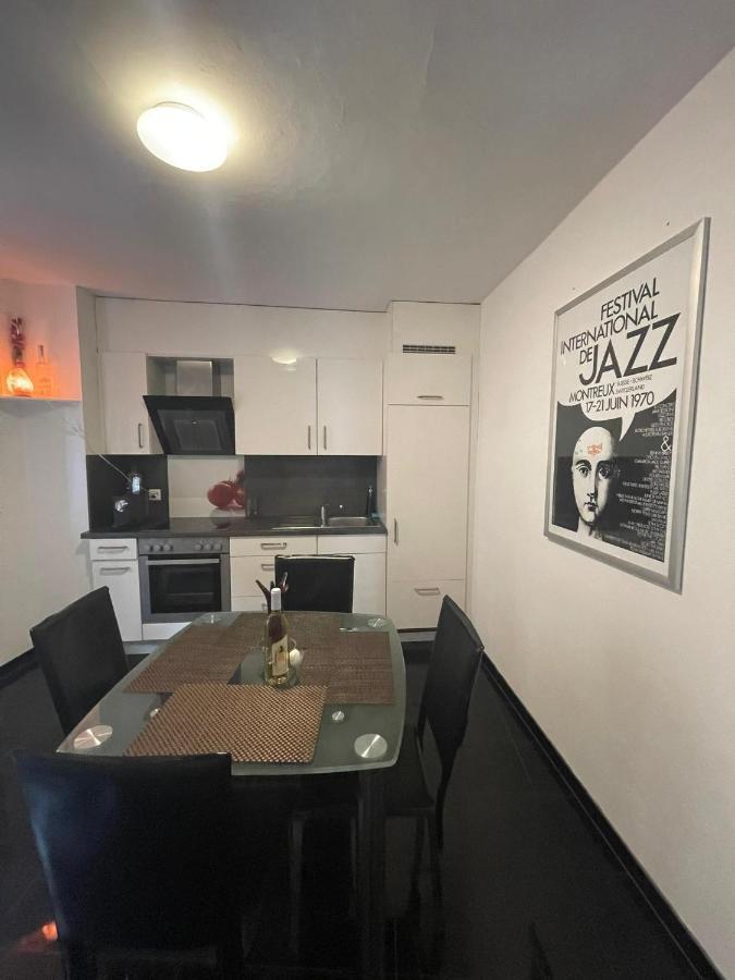 Schone Wohnung In Sierre Exterior photo
